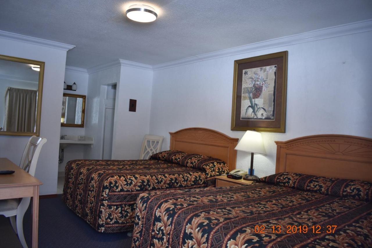 Evening Star Motel Гринвуд Экстерьер фото